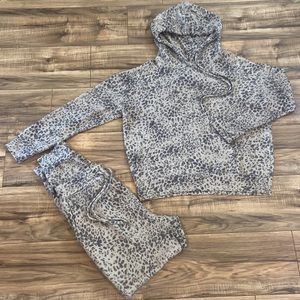 Sportelle 2 pc casual lounge wear